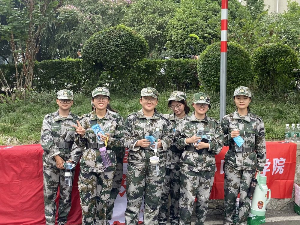 e8b7c1b2744f4fbca94a7b869180644d.jpeg e8b7c1b2744f4fbca94a7b869180644d.jpeg